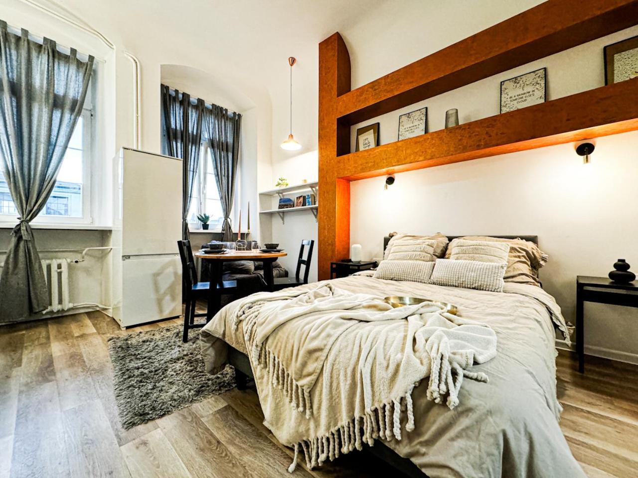 Walk 50m To Market Square & Rynek! Stylish 1br, Kitchen *